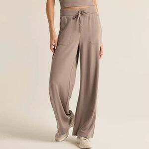 Z Supply Layover Modal Fleece Pant Size M Taupe High Rise Wide Leg Athleisure